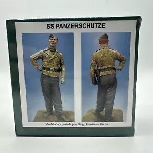 ART GIRONA DF70/13 SS Panzerschutze FIGURA DE METAL BLANCO MINIATURA - Totalmente Nuevo - Imagen 1 de 3