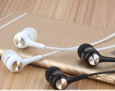 Wired Earbuds High Bass High Quality Noice Cancel 1m - Image 1 of 4