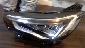 Faro delantero izquierdo Vauxhall Grandland X LED DRL N/S genuino 1666091080 E0K02 - Imagen 1 de 2