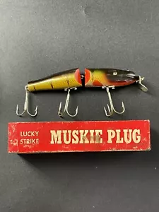 Vintage LUCKY STRIKE Jointed Muskie Plug #2002 WOOD w Original Box 8” LOOKS NEW - Picture 1 of 13