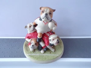 Bulldog Puppies PL03 Up And Unders Country Companions Robert Harrop Rugby Figure - Picture 1 of 15
