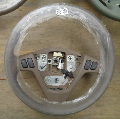 NOS 2005-2007 CADILLAC STS STEERING WHEEL W/CONTOLS LEATHER NEW OEM GM 15146425 - Image 1 of 4