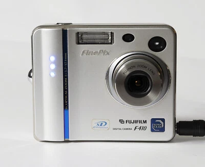 Fully working Fujifilm Finepix F410 compact digital camera! - Bild 1 von 4