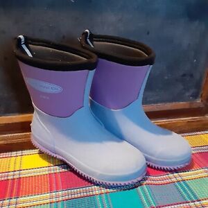 The ORIGINAL MUCK BOOT CO. Scrub Ankle Boot Powder Blue & Lavender Women's 5/5.5