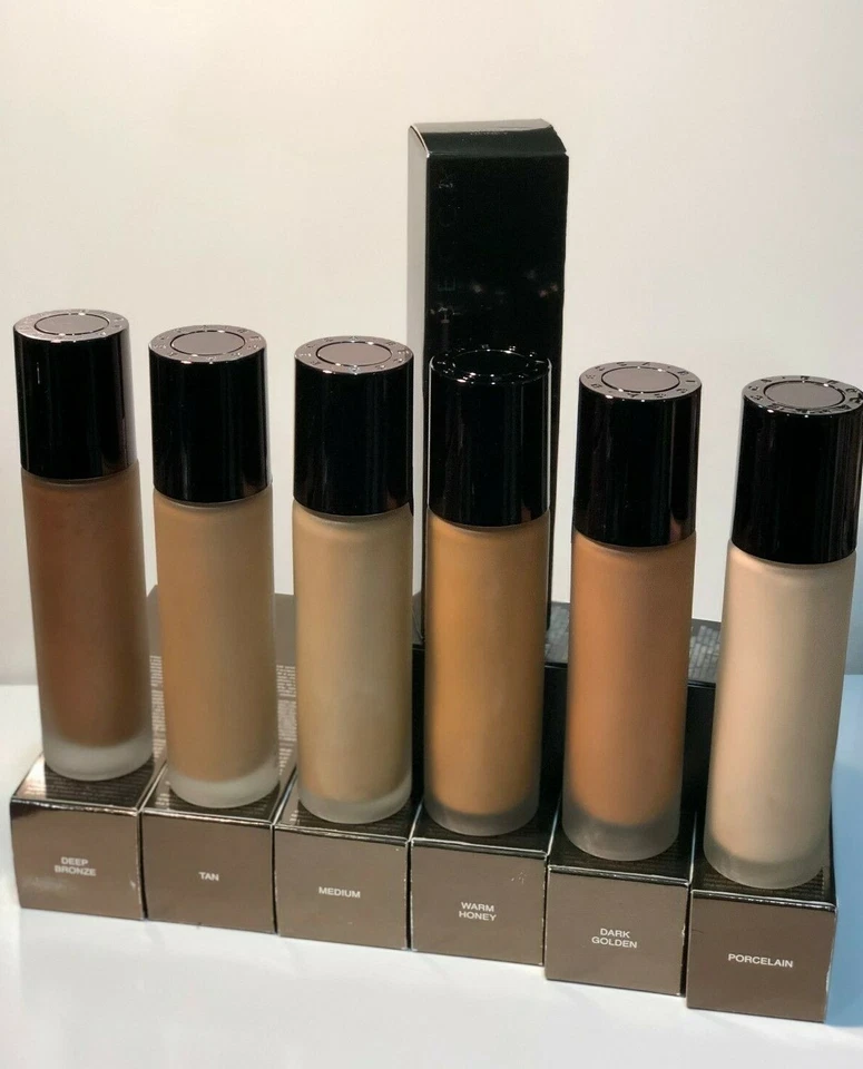 BECCA AQUA LUMINOUS PERFECTING FOUNDATION    CHOOSE COLOR - Image 1 of 1
