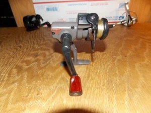 Carrete giratorio ultra ligero Silstar BT 25 de colección SUPER LIMPIO 10/25 - Imagen 1 de 5