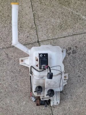 Mazda 6 Mk2 GH Parabrisas Faro Lavadora Botella y Bombas GS1D-67480 2007-2012 Foto 1 de 4