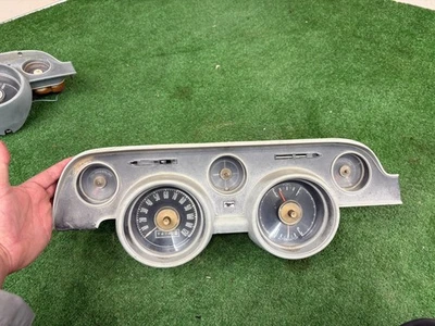 Cuadro de instrumentos Ford Mustang 68, C8ZZ-10838-A, núcleo usado 1968 Foto 1 de 4