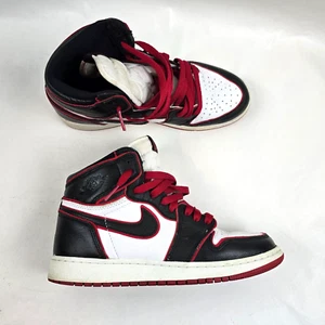 Nike Jordan 1 Shoes Retro High Bloodline Size 6.5Y GS White Sneakers Basketball - Picture 1 of 10