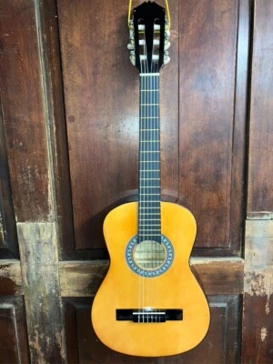 Lucida LG-510 1/2 Size Classical Nylon String Acoustic Student Guitar - Image 1 of 4