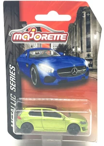 Majorette Volkswagen Golf VII GTI Green Metallic Series 1:64 in Long Package - Picture 1 of 4