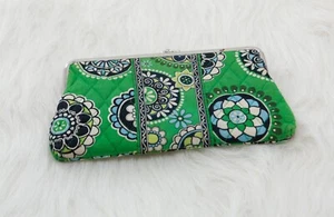 Vera Bradley 2 pocket Green Wallet Quilted - Picture 1 of 8