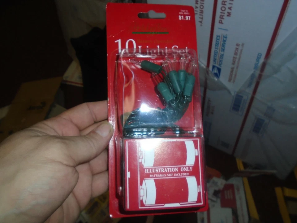 Holiday Time🎄Christmas 10 LIGHT Set Battery Operated Clear- Wreath Light Set🎄 - Image 1 of 1