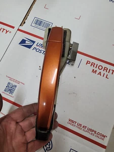 08-10 SATURN VUE RIGHT FRONT Door Handle Exterior Door - Picture 1 of 3