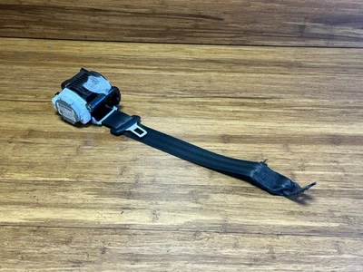 Conjunto de cinturón de seguridad trasero izquierdo o derecho Audi A6 4G Quattro 2012-2018 negro OEM Foto 1 de 4