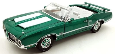 Acme 1/18 Scale Diecast A1805625 - 1972 Oldsmobile 442 W-30 - Green - Image 1 of 4