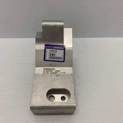 Genuine Volvo Engine Mounting. Diesel. (Rear) 31262326 - Image 1 of 4