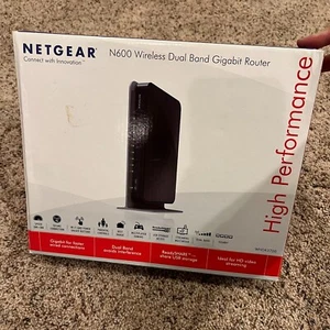 Netgear N600 300 Mbps 4-Port Gigabit Wireless Router WNDR3700 v2 - Afbeelding 1 van 8