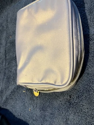 Mary Kay фиолетовый косметичка с блеск и MK губная помада держатель - б/у, хорошее состояние. - Изображение 1 из 4