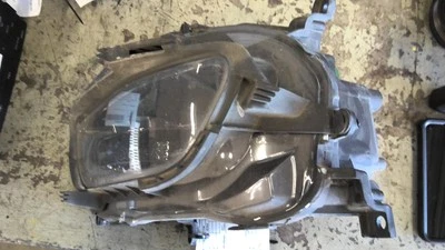 Used Turn Signal / Parking Light Assembly fits: 2016 Jeep Cherokee Park Lamp-Tur Foto 1 de 4