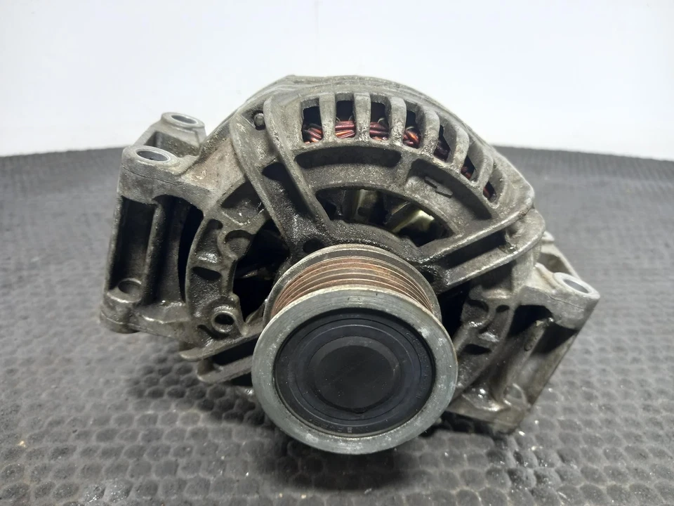 VOLKSWAGEN SCIROCCO Alternator 2008-2019 2.0L CCZB  - Image 1 of 4