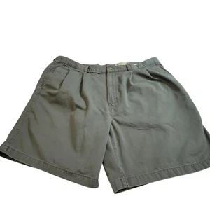 Short Eddie Bauer, homme 44, vert olive, coton sergé, vintage années 90, entrejambe 8,5", GUC - Photo 1/10