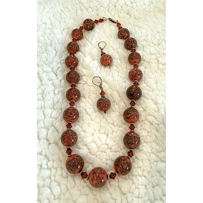 Collar y pendientes de cristal de Murano coral con brillo dorado en vidrio usados en excelente estado Foto 1 de 2