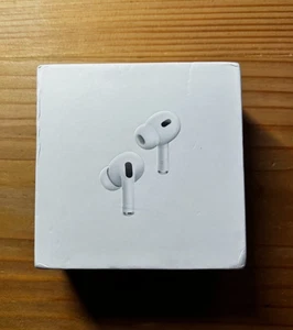 Apple AirPods Pro 2nd Generation with MagSafe Wireless Charging Case (USB‑C)... - Photo 1 sur 7