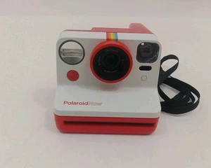 Polaroid Now Red White Built-In Flash Auto Focus Instant Camera With Strap - Picture 1 of 10