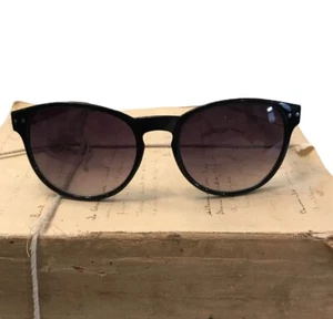 CRUSHEYES Black Classic Horn Rimmed Wooden Temples Sunglasses  - Picture 1 of 5