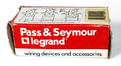  PASS & SEYMOUR L1520-R TURNLOK RECEPTACLE 20A 3PH 250V NEMA NOS - Image 1 of 4