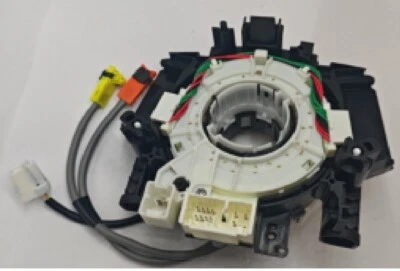 Resorte de reloj con volante térmico apto para Nissan Armada 2008-2015 Foto 1 de 4