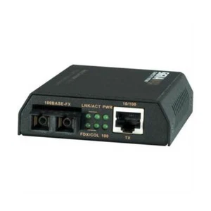 Signamax 10/100T/TX to 100BaseFX Network Media Converter SC(065-1110)(QTY 1 ea)H - Picture 1 of 3