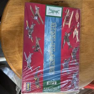 1997 HASEGAWA - 1/144 - P-51D Mustang - Mini Planes - MP7 Sealed Model Kit - Picture 1 of 2