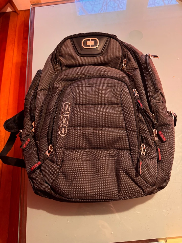 Mochila OGIO Renegade RSS 17 cinza compatível com 17" laptop computador bolsa de trabalho escolar - Imagem 1 de 4