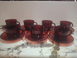 Arcoroc Ruby Red Tea/Coffee Cups & Saucers, Gloss Finish, France, Vtg, Set of 7 - Picture 1 of 4
