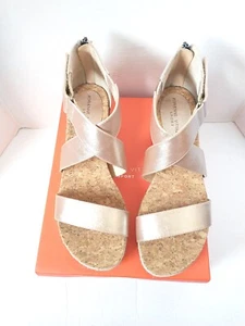 ¡Nuevo! Sandalias deportivas de cuña entrecruzadas ADRIENNE VITTADINI ~Talla 6,5~ Cecilia-1 - Imagen 1 de 7