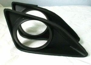 Right Side 2009 2010 2011 2012 2013 Toyota Corolla Car Fog Light Bezel Trim-S4 - Picture 1 of 5
