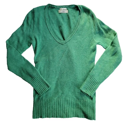 Old Navy Women's Perfect Fit V-Neck Lambswool Blend Sweater -Size Large #4162 - Image 1 of 4
