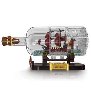 Mini Red Pirate Ship Stuck In Bottle Building Blocks Toy Set Brick Kit 885Pc NEW - Picture 1 of 4