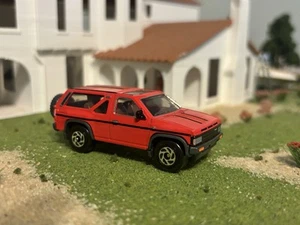 Matchbox Nissan Pathfinder (Custom) - Picture 1 of 9