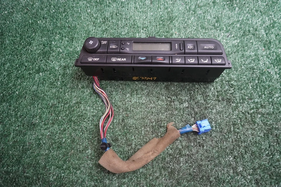 Panel de control de aire acondicionado Jaguar XJ8 2000 2001 2002 2003 2004 OEM 1464306141 Foto 1 de 4