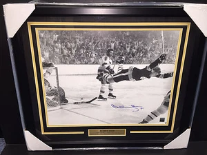 BOBBY ORR THE GOAL HANDSIGNIERTES 16X20 GERAHMTES FOTO BOSTON BRUINS 1970 STANLEY CUP - Bild 1 von 3