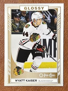 2023-24 Upper Deck Séries 1 Glossy O Pee Chee  R-19 Wyatt Kaiser Chicago