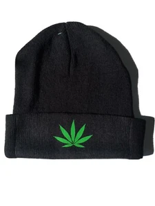 Mens Womens Weed Leaf Marijuana Knitting Cap Beanie Winter Hat New - Picture 1 of 2