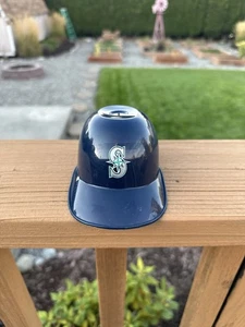 Vintage Seattle Mariners Helm MLB 5,5x3,5 - Bild 1 von 5