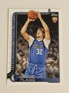 Cooper Flagg RC 2025-26 Topps Baloncesto # 201 - Coincidencia de colores - Dallas Mavericks  - Imagen 1 de 5