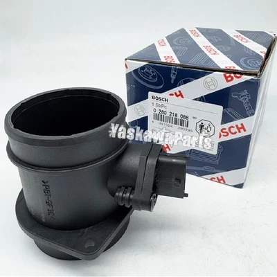 Bosch Mass Air Flow Sensor MAF For 02-07 Volvo S80 C70 V70 V50 S40 XC90 2.5L - Image 1 of 4
