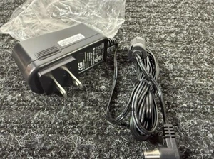 CGE AC Adapter model: PA009UG01 Input 120V 60 Hz Output 9V - Picture 1 of 3
