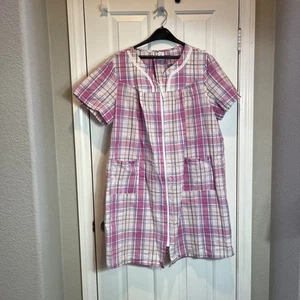 50s House Dress Mrs Doubtfire Hairspray XL 60s Robe Pink White Plaid W Pockets - Picture 1 of 3